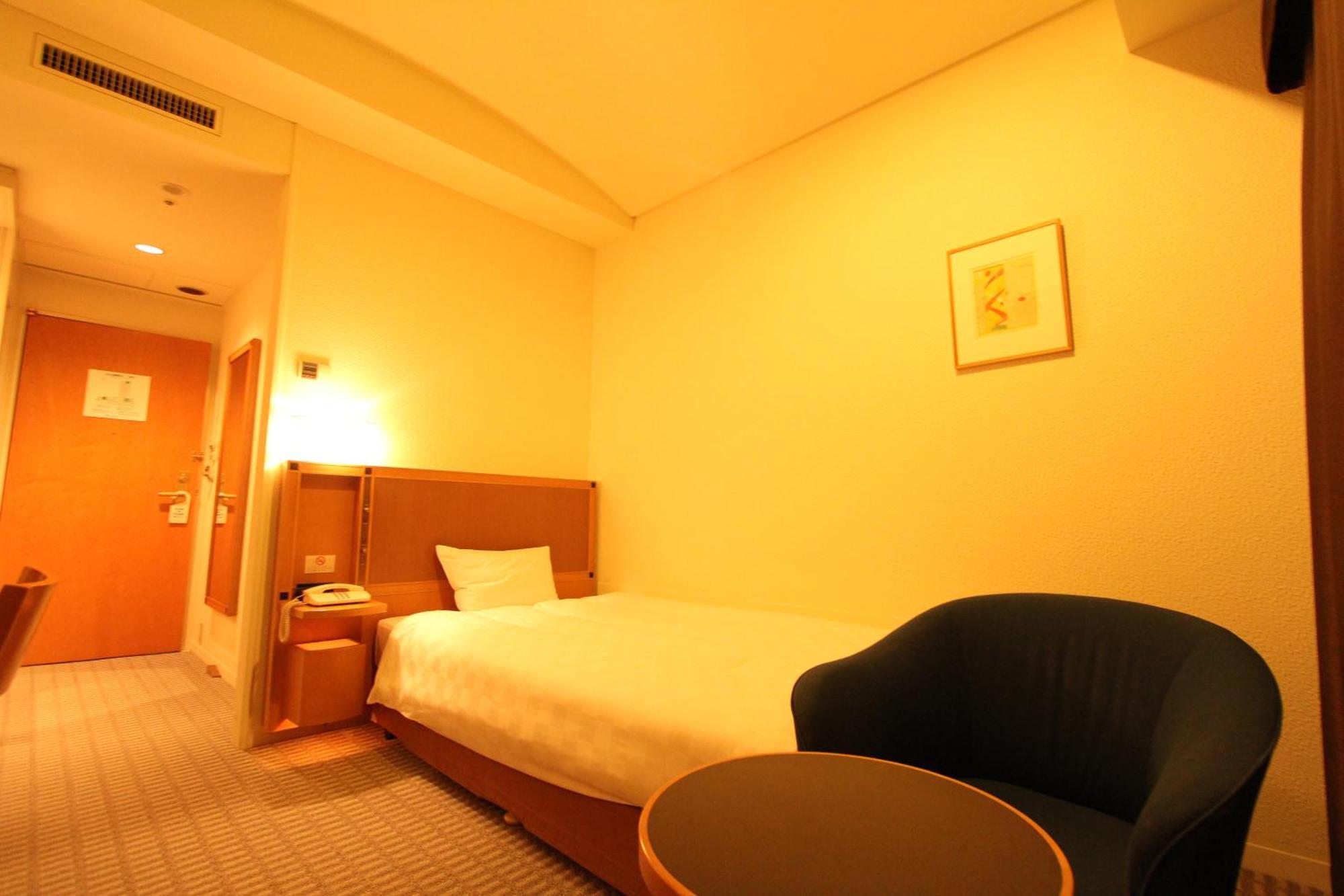 Hotel Nagoya Garden Palace Exterior photo