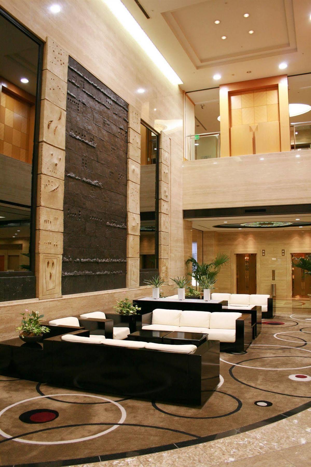 Hotel Nagoya Garden Palace Exterior photo