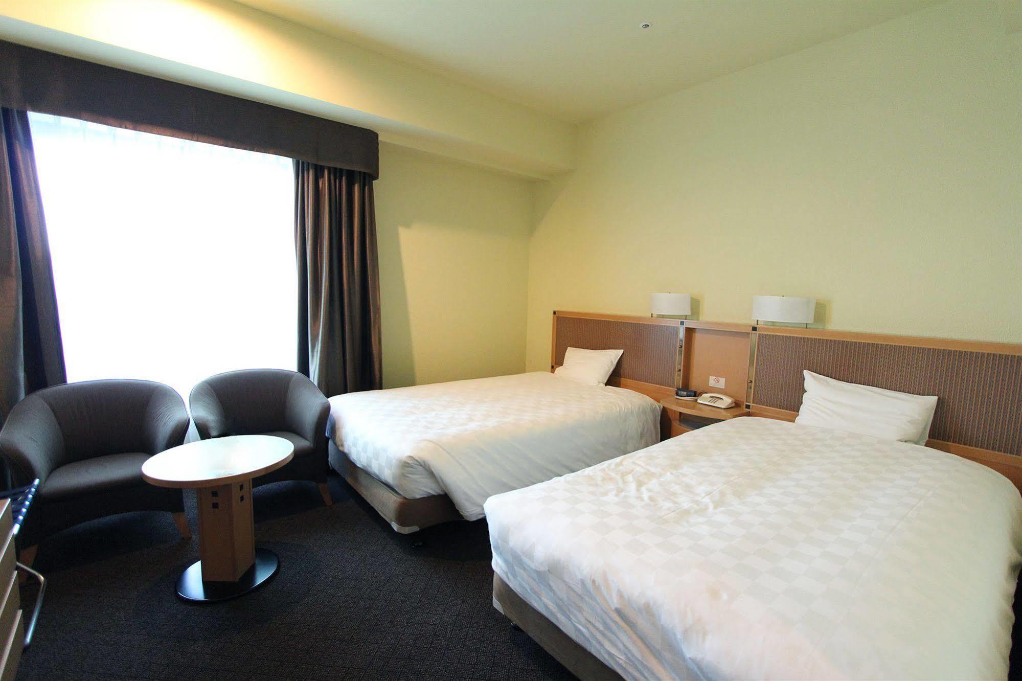 Hotel Nagoya Garden Palace Exterior photo