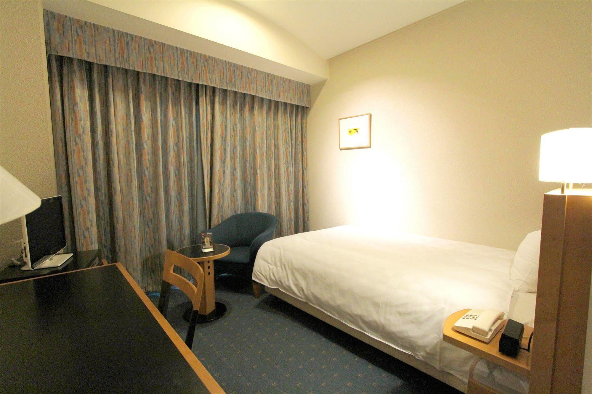 Hotel Nagoya Garden Palace Exterior photo