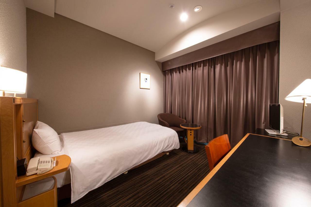 Hotel Nagoya Garden Palace Exterior photo