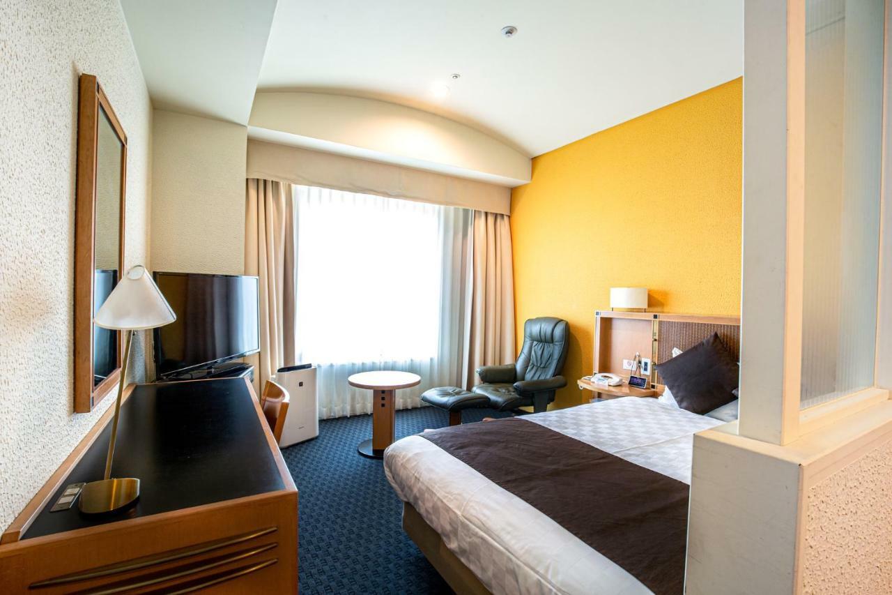 Hotel Nagoya Garden Palace Exterior photo