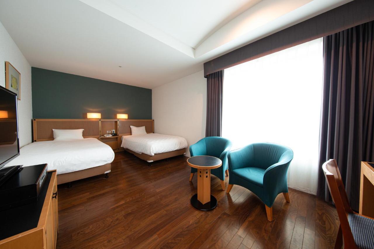 Hotel Nagoya Garden Palace Exterior photo